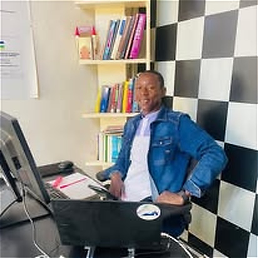 Mbombhe-Legon Aristide